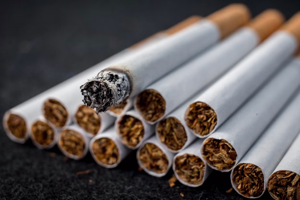 Philip Morris dice que podría dejar de vender cigarrillos convencionales